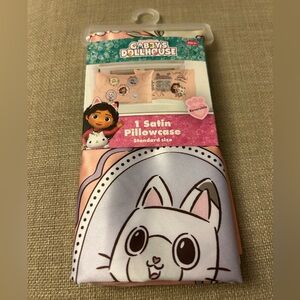 Gabby’s Dollhouse Reversible Satin Pillowcase - Standard size